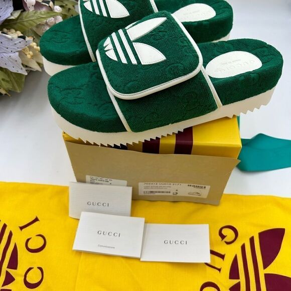 Men’s Gucci X Adidas, GG monogram, limited edition slides size 8, made i… - Picture 4 of 10